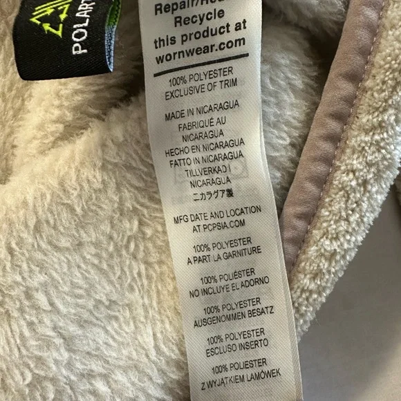 Patagonia Women's Cream Teddy Jacket - Picture 5 of 5